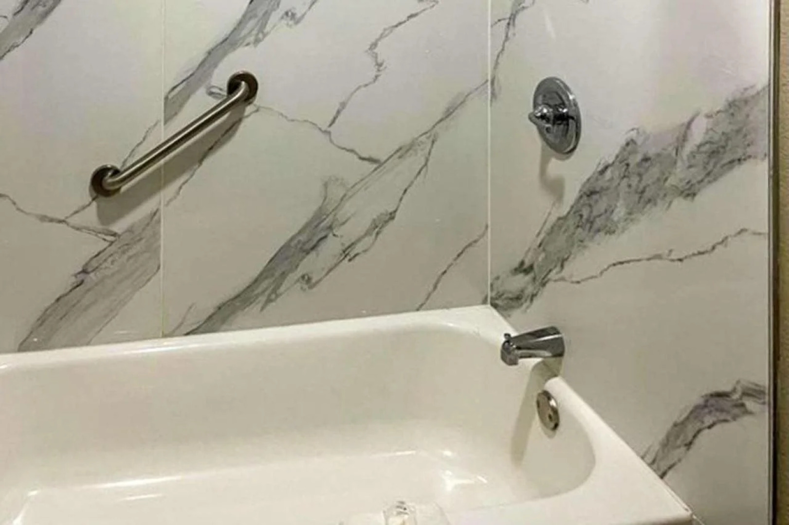 Suburban Studios Columbia - Harbison