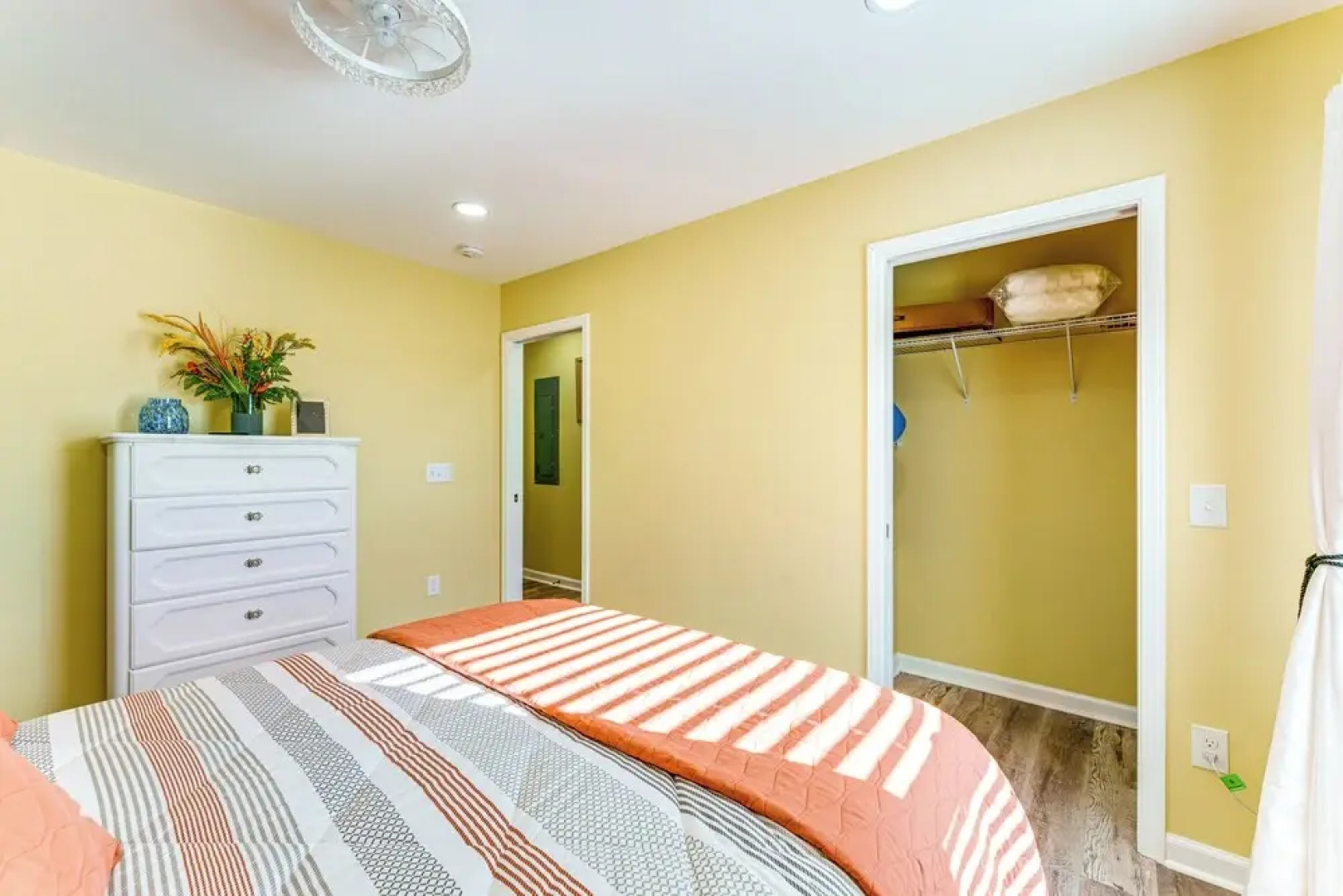 Walk Downtown: Charming Rome Abode w/ Yard!