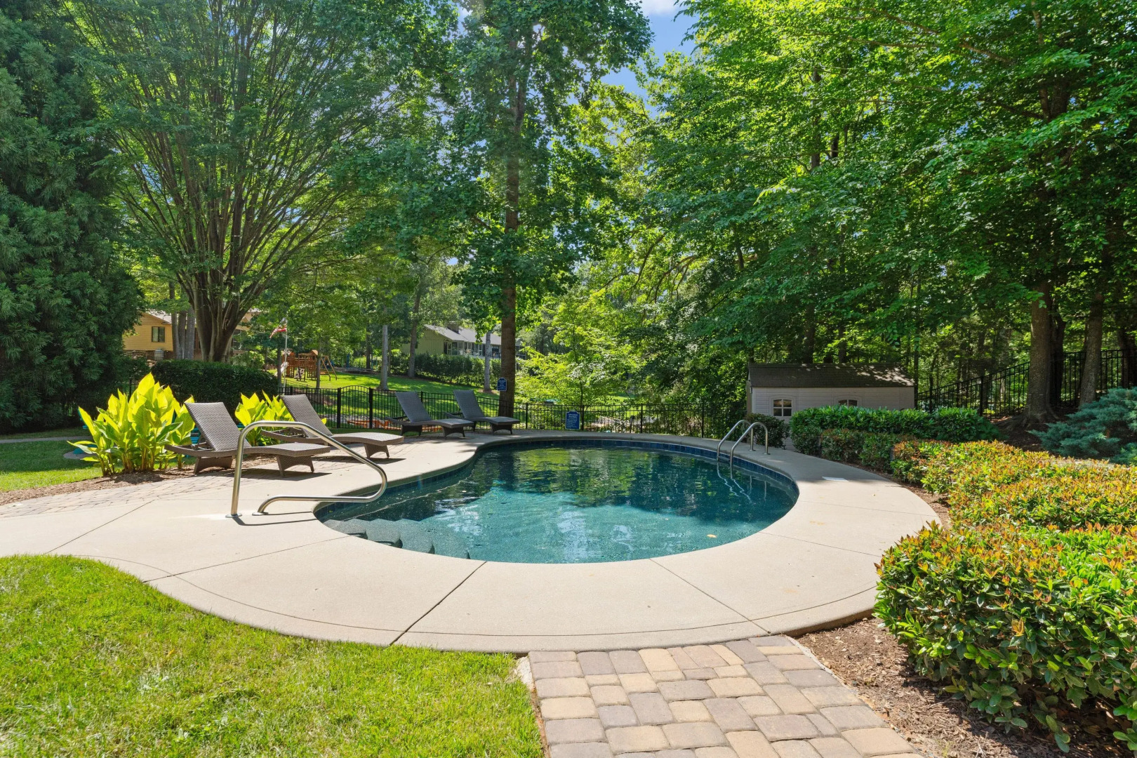 Making Waves by Avantstay Sleeps 20 + Pool