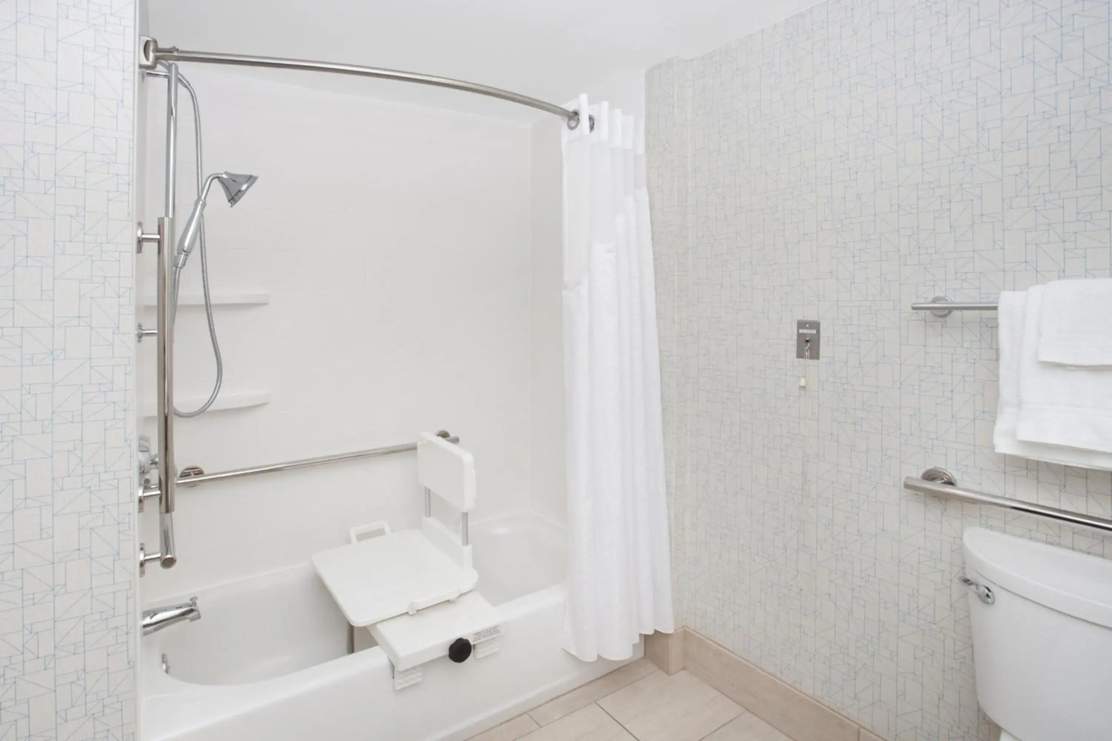 Holiday Inn Express Hotel & Suites Providence-Woonsocket by IHG