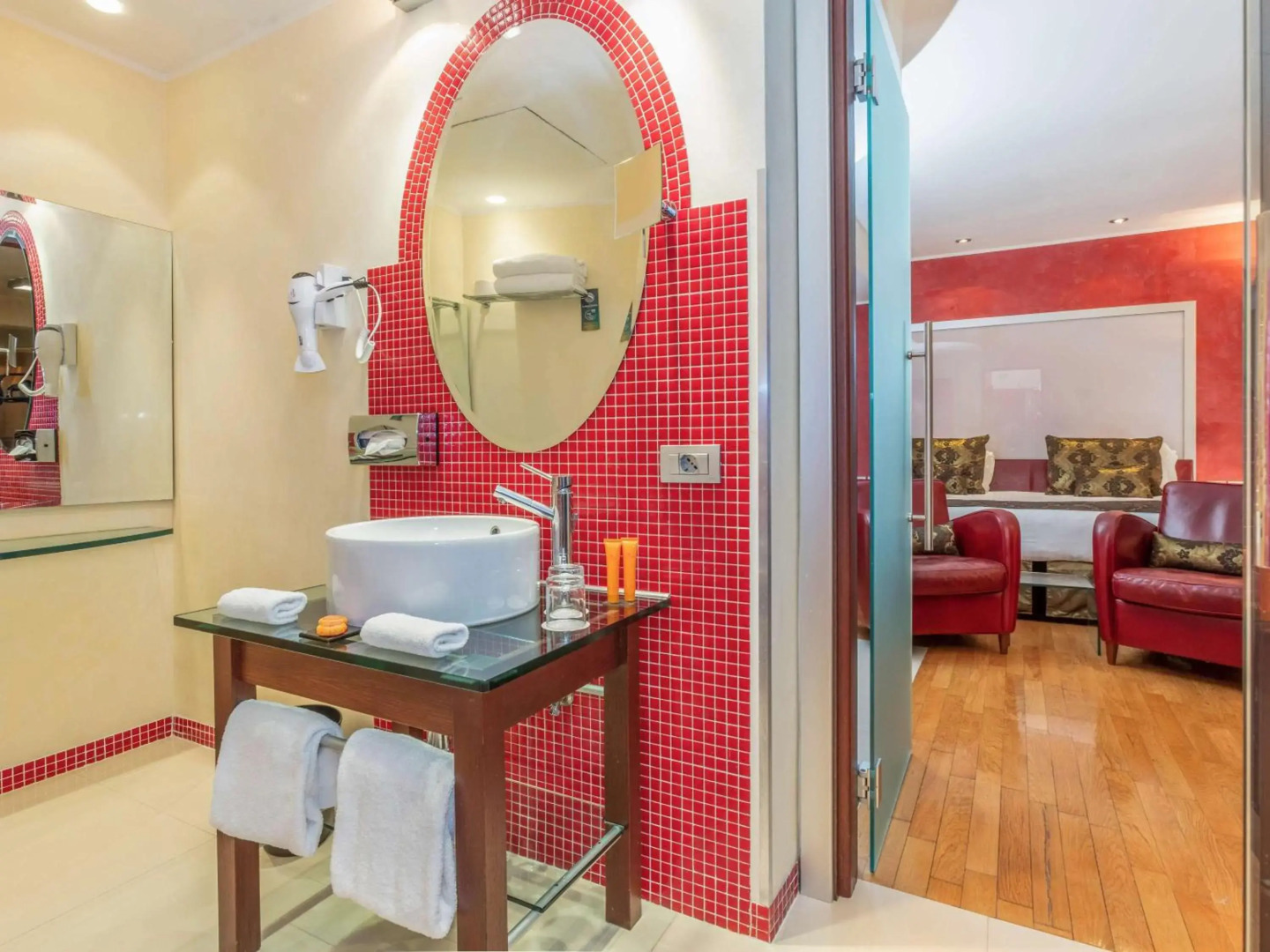 Quality Suites Burleson - Ft. Worth