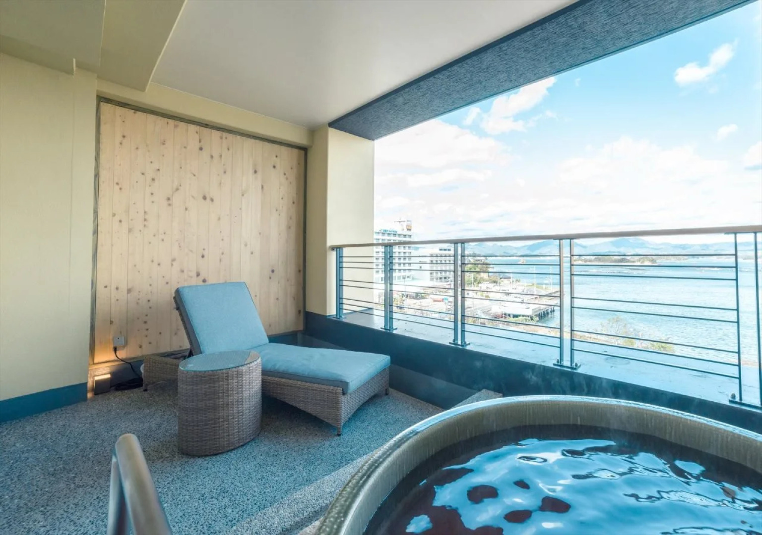 Ooedo Onsen Monogatari Premium Shirahama Gyoen