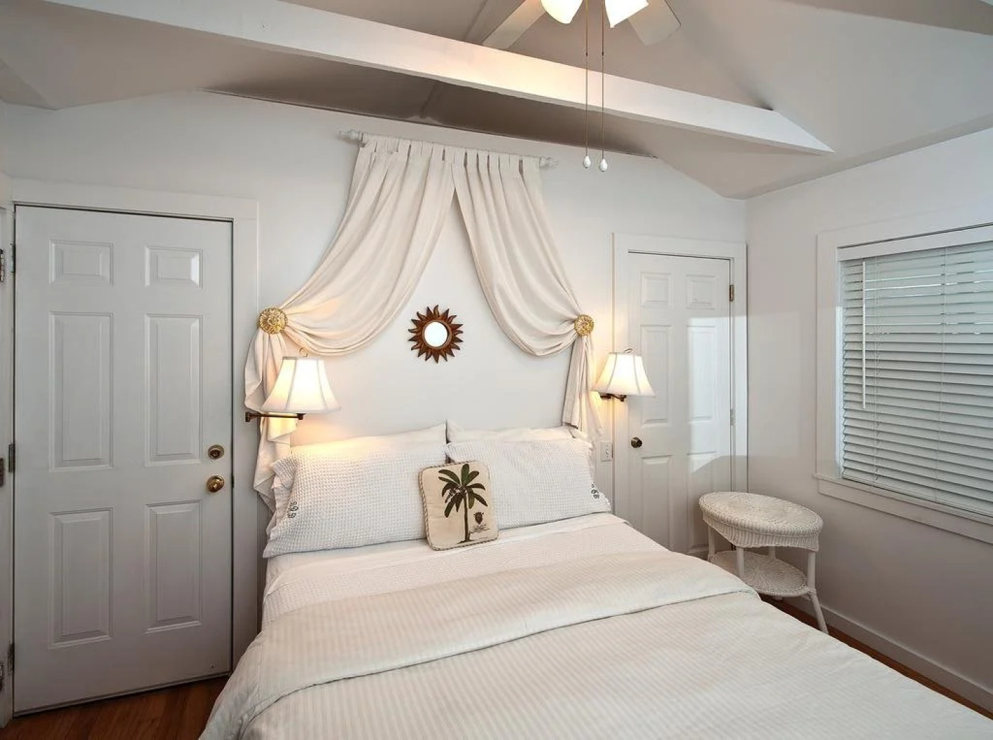 Bungalow Beach Resort