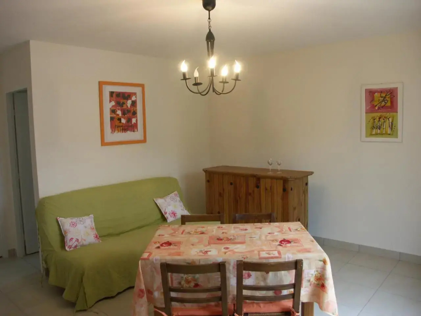 Maison Calme Avec Jardin Et Parking Prives