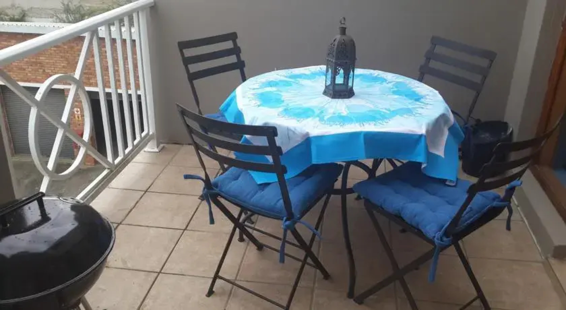 La Maison Bleue