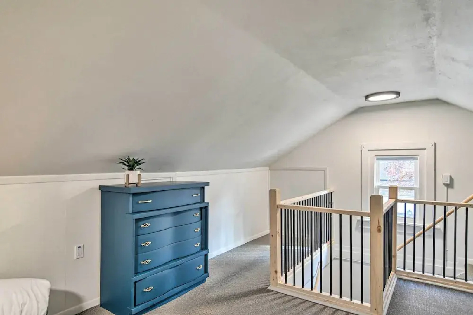 Family-friendly Des Moines Retreat w/ Patio!