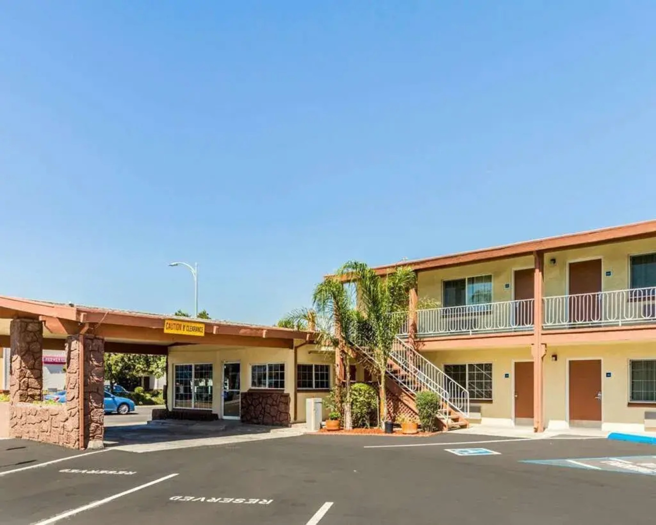 Econo Lodge