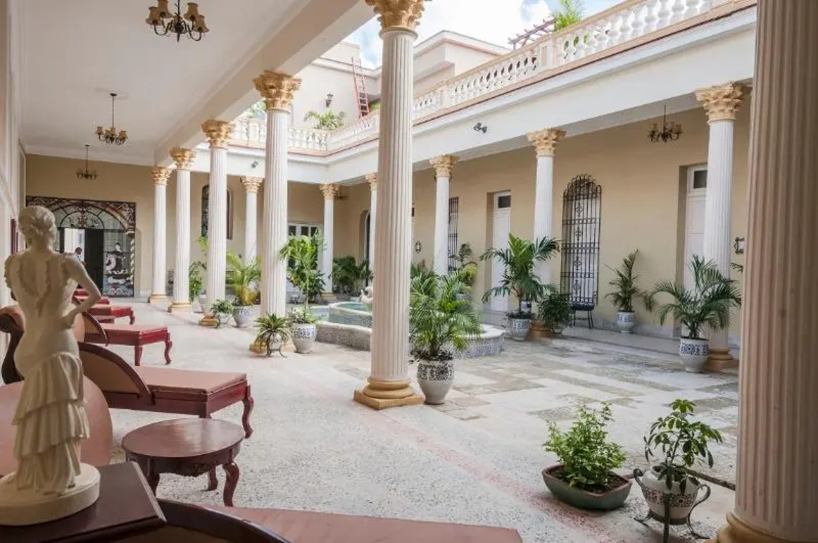 Hotel E La Sevillana