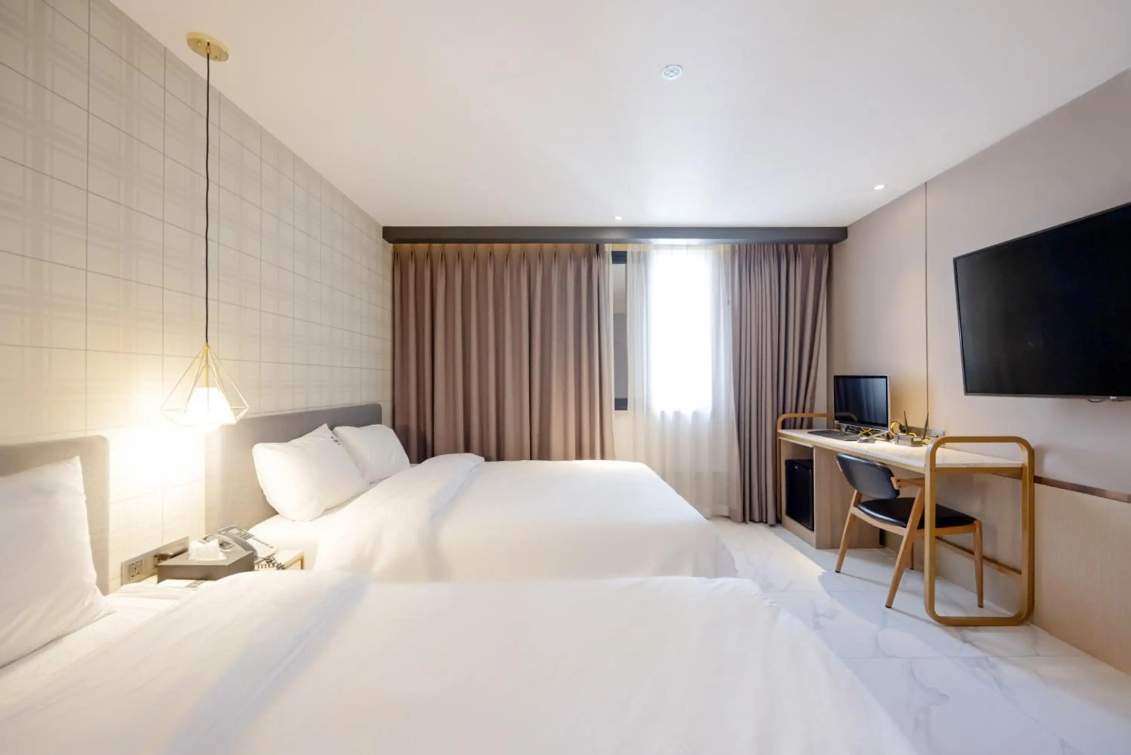 Hound Hotel Seomyeon - Bumcheon