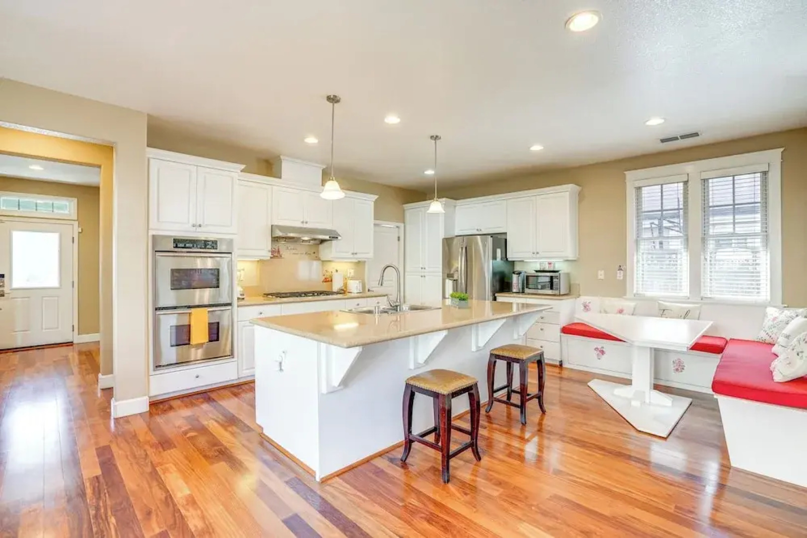 Luxe Bay View Home Near SF, Berkley & Napa Valley