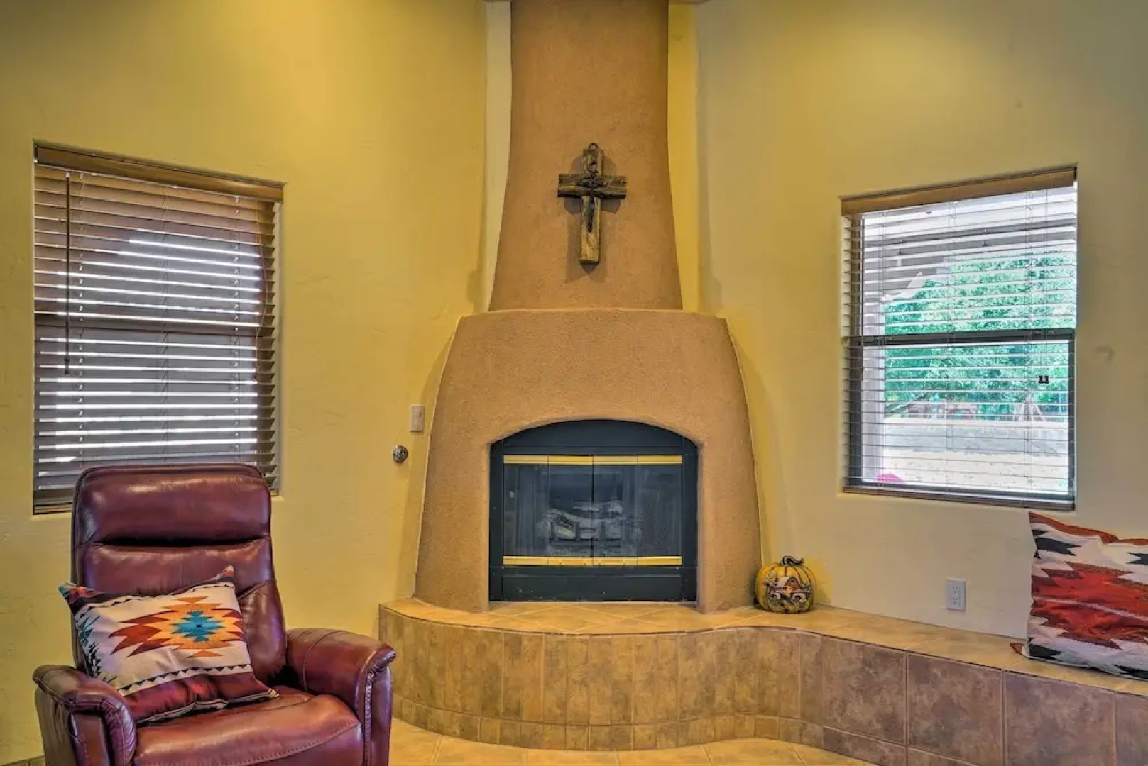 Rustic Las Cruces Escape - 2 Mi to Nmsu!