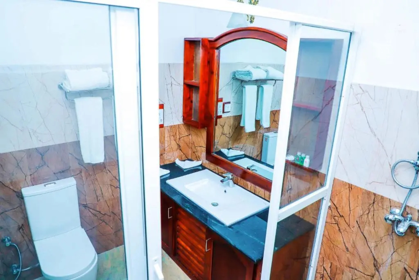 Centauria City Hotel