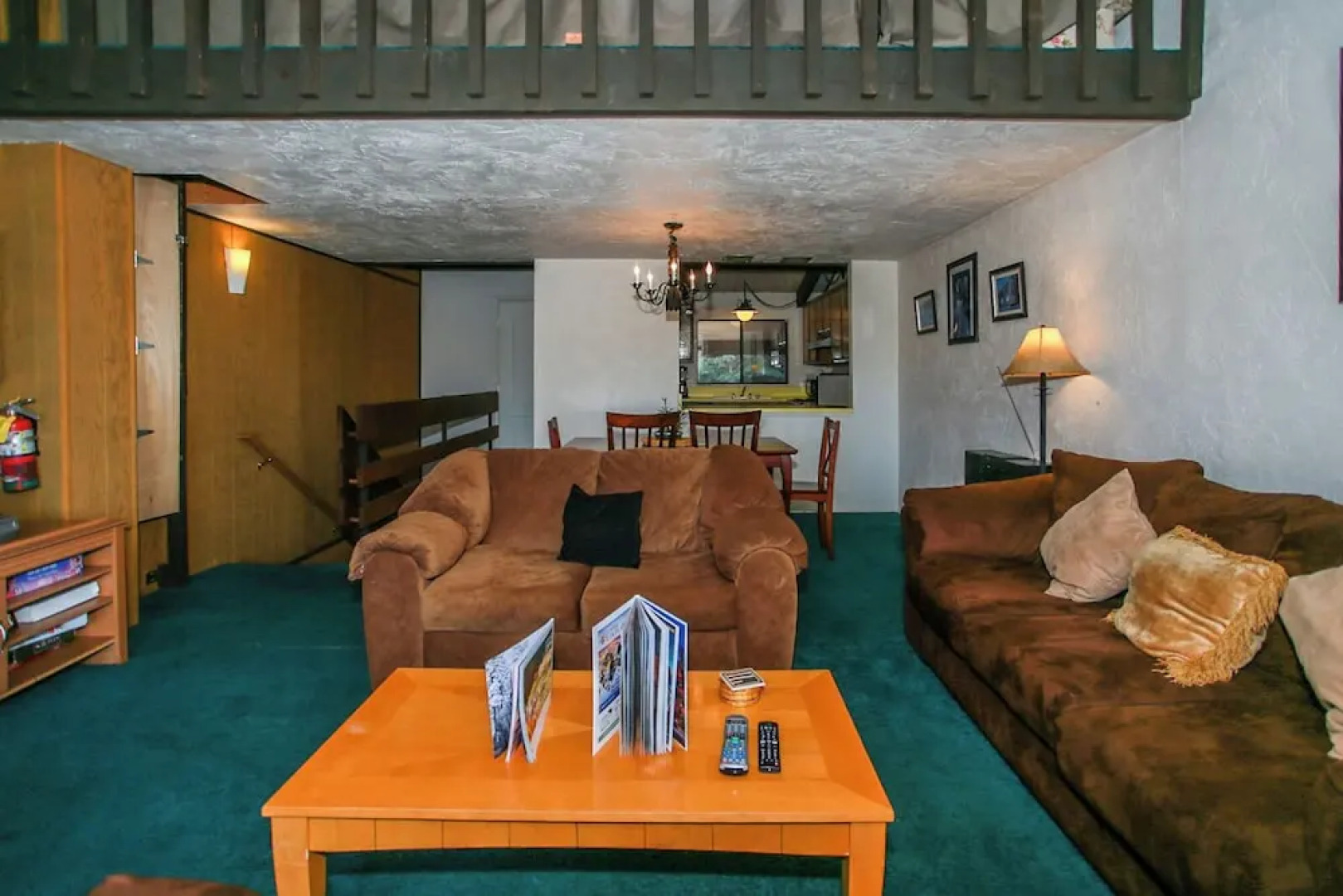 Three-Bedroom Premier Townhouse Unit #17 by Snow Summit Townhouses