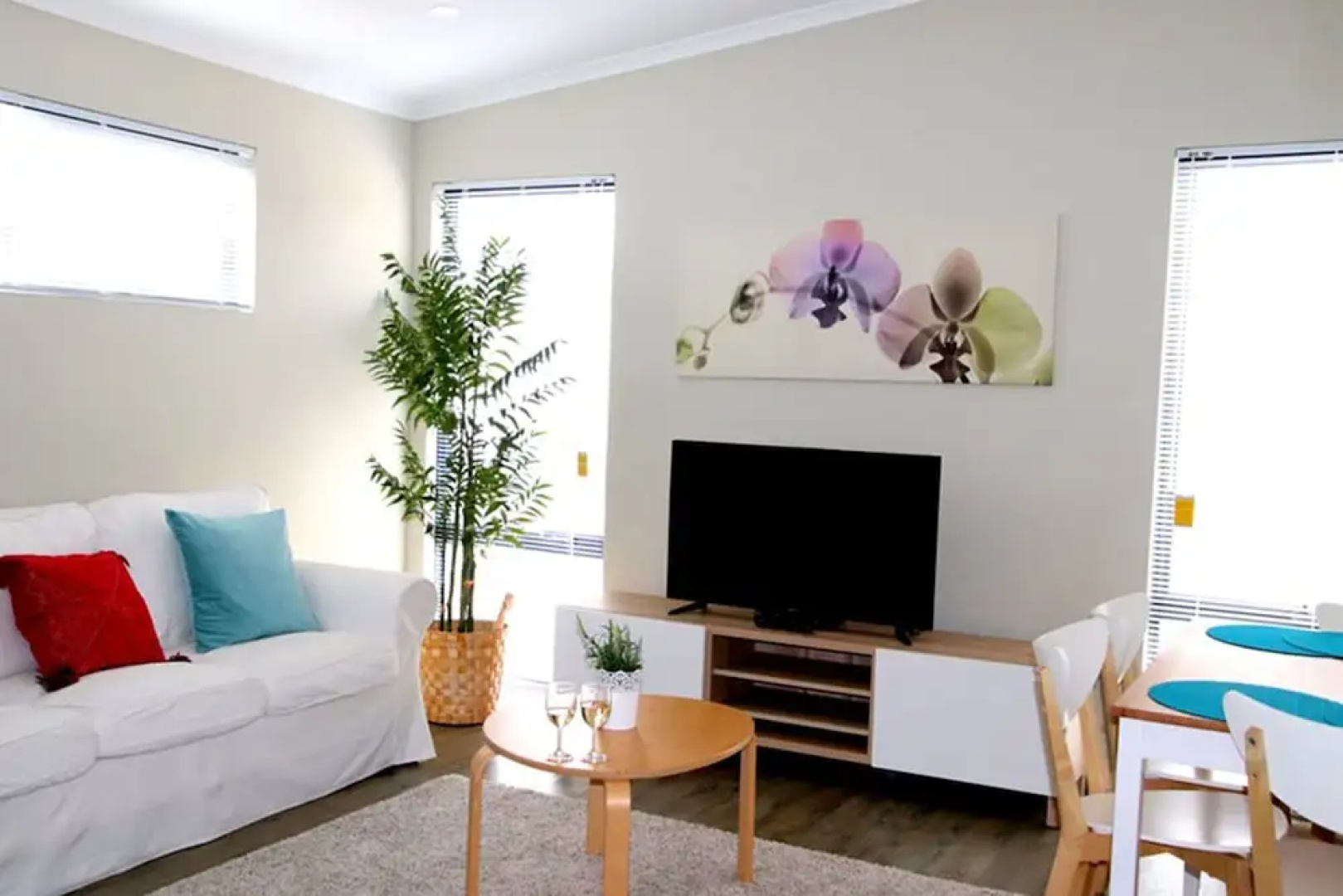 Serpentine Falls Park Home & Tourist Village