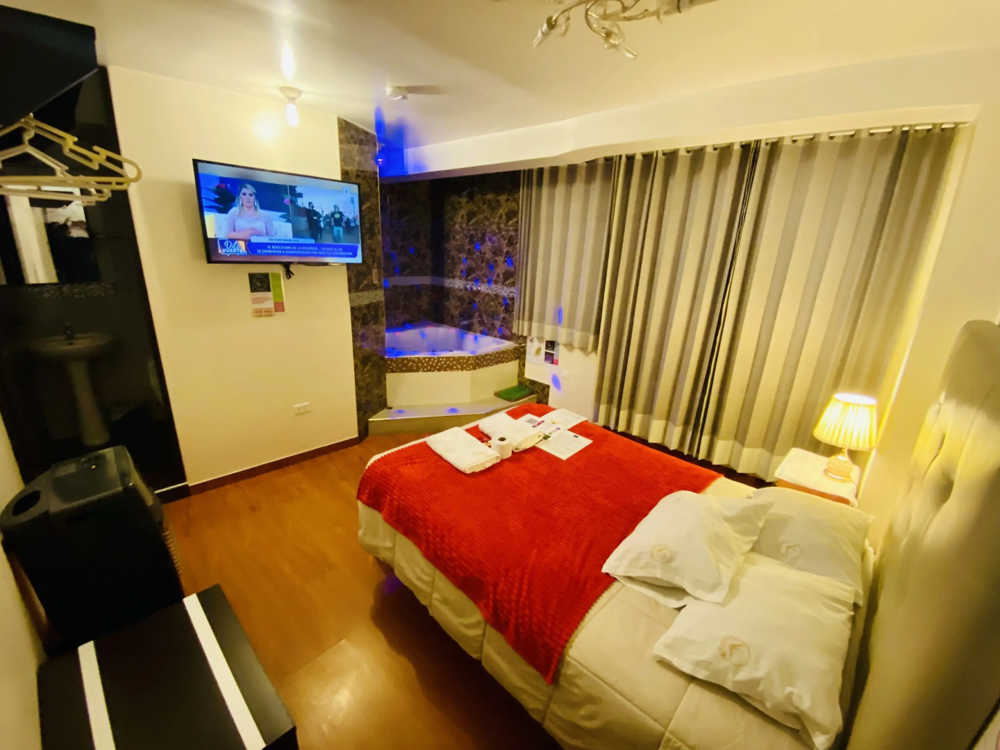 Puno Victoria Suites