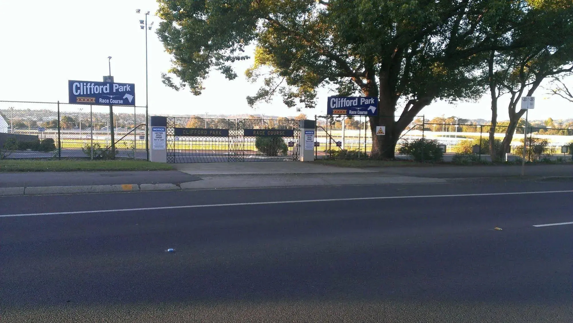 Clifford Park Holiday Motor Inn