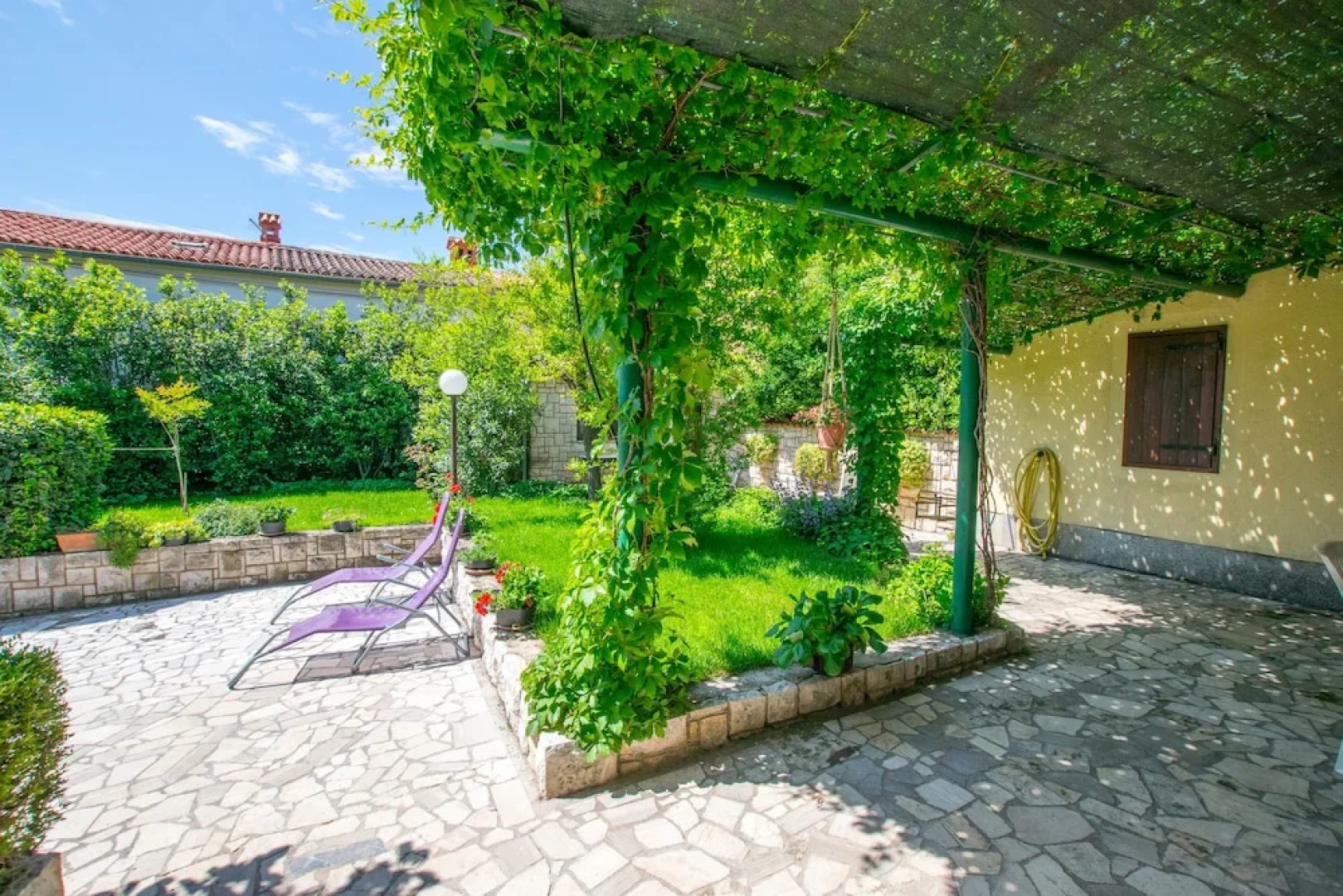 Pleasant 4 person apartment Ana