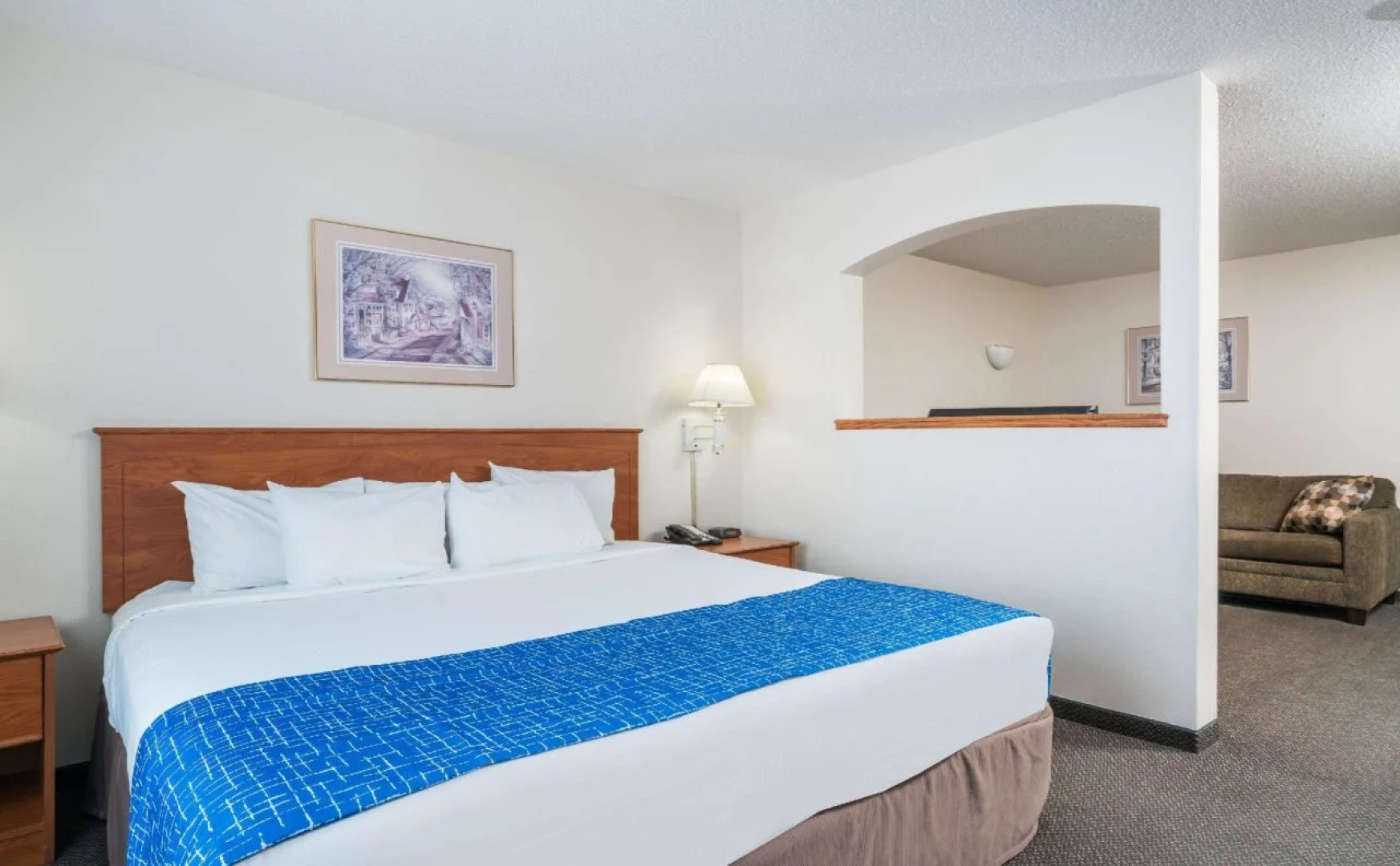 Travelodge & Suites by Wyndham Fargo/Moorhead