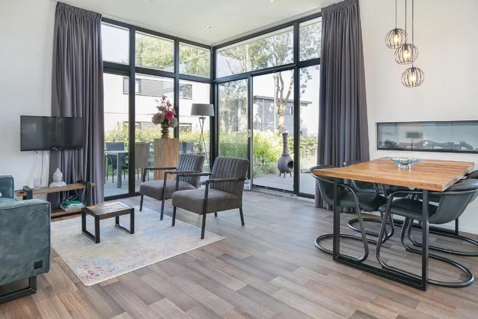 Cube Exclusiv - lakehouse with lakeview