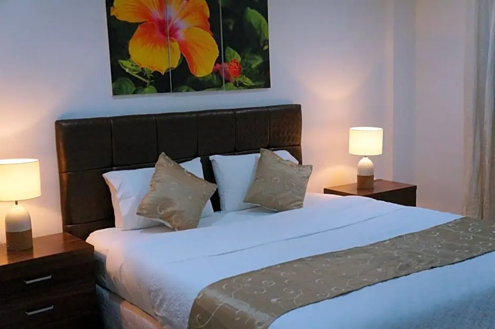 Summerhayes Lodge Room1