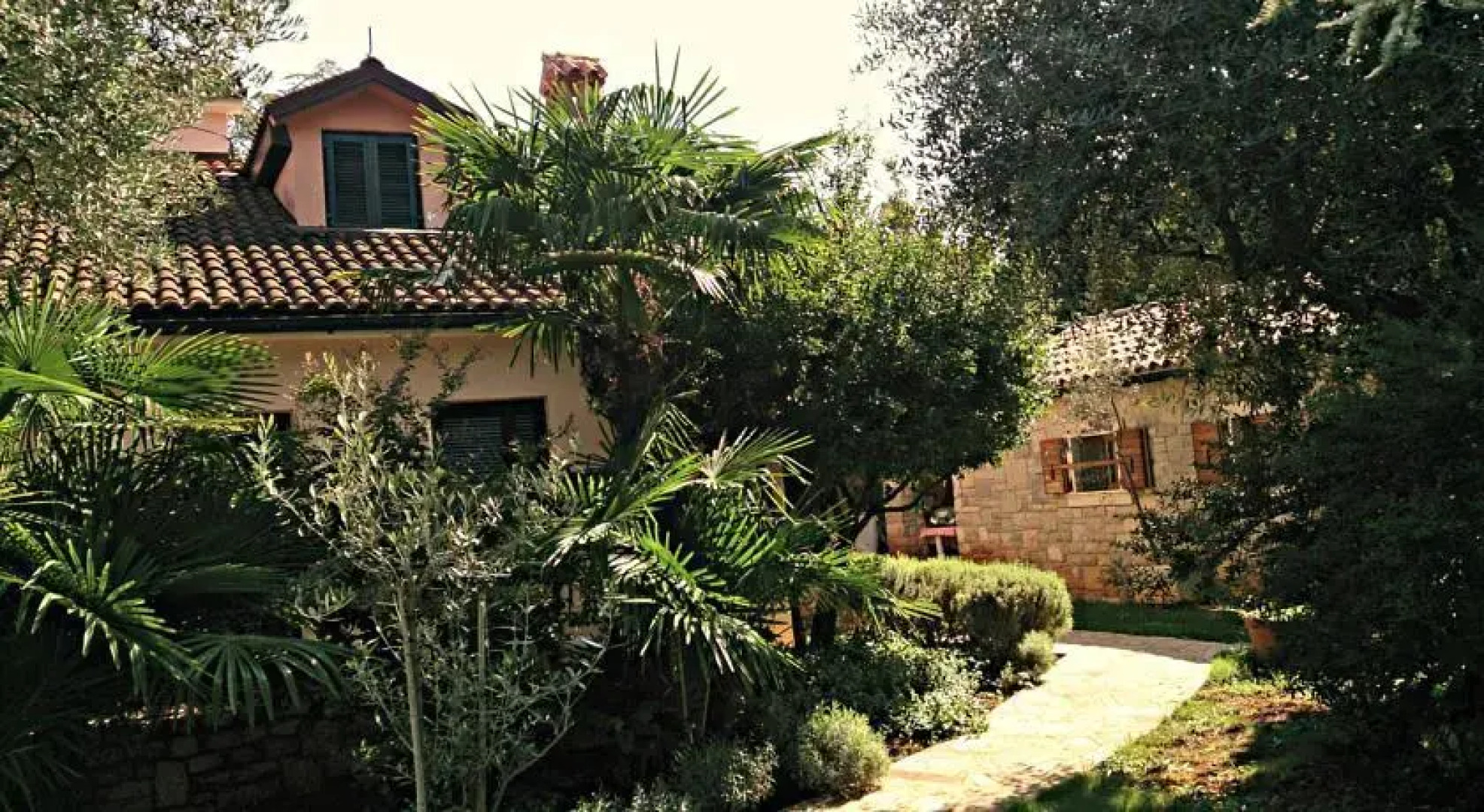 Low Buget Family Apartments