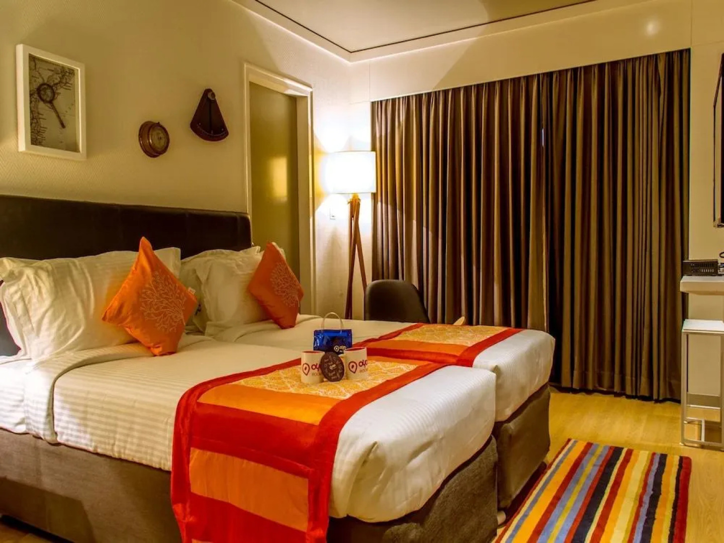 OYO 1447 The Port Hotel