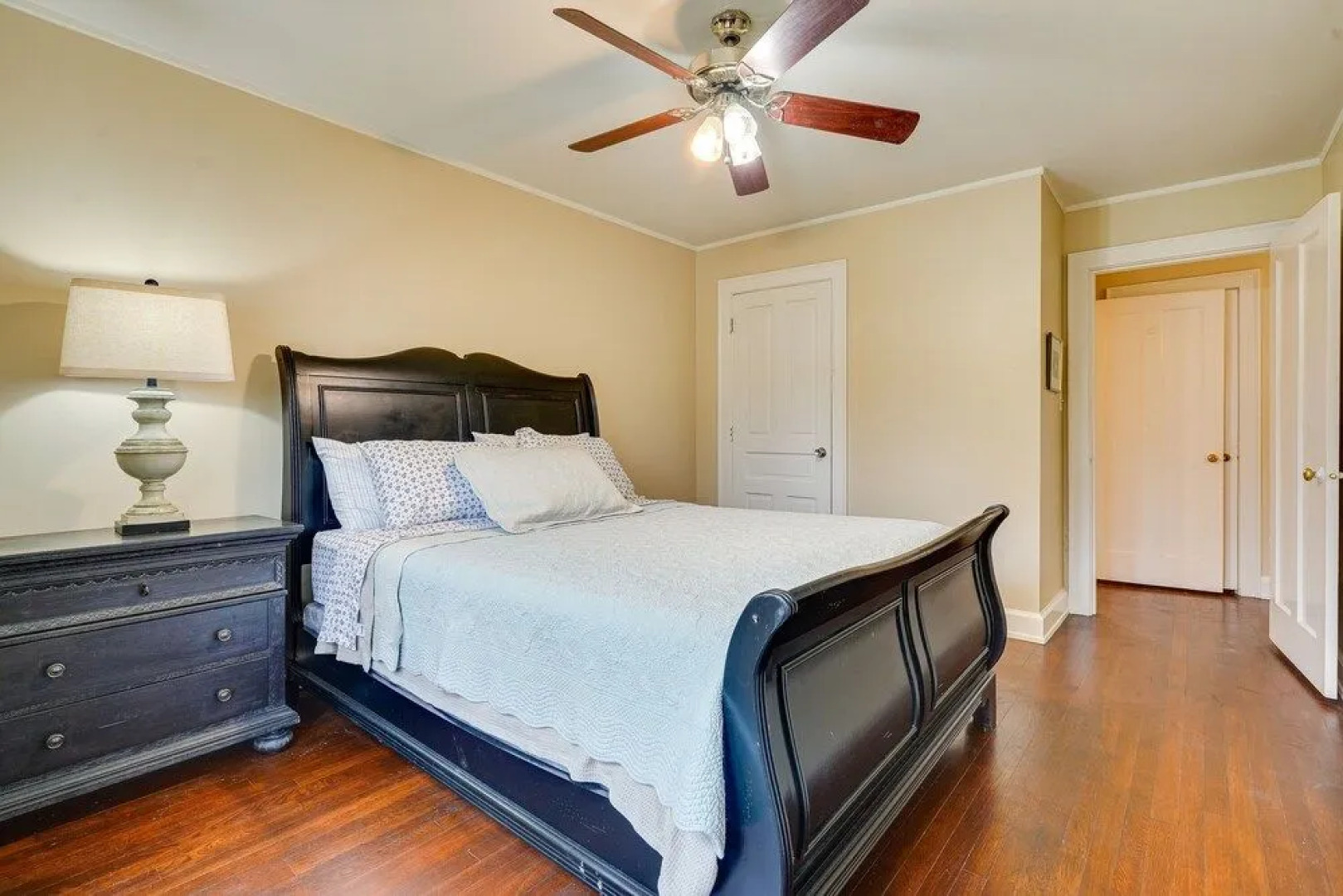 Cozy Zanesville Home ~ 9 Mi to Dillon State Park!