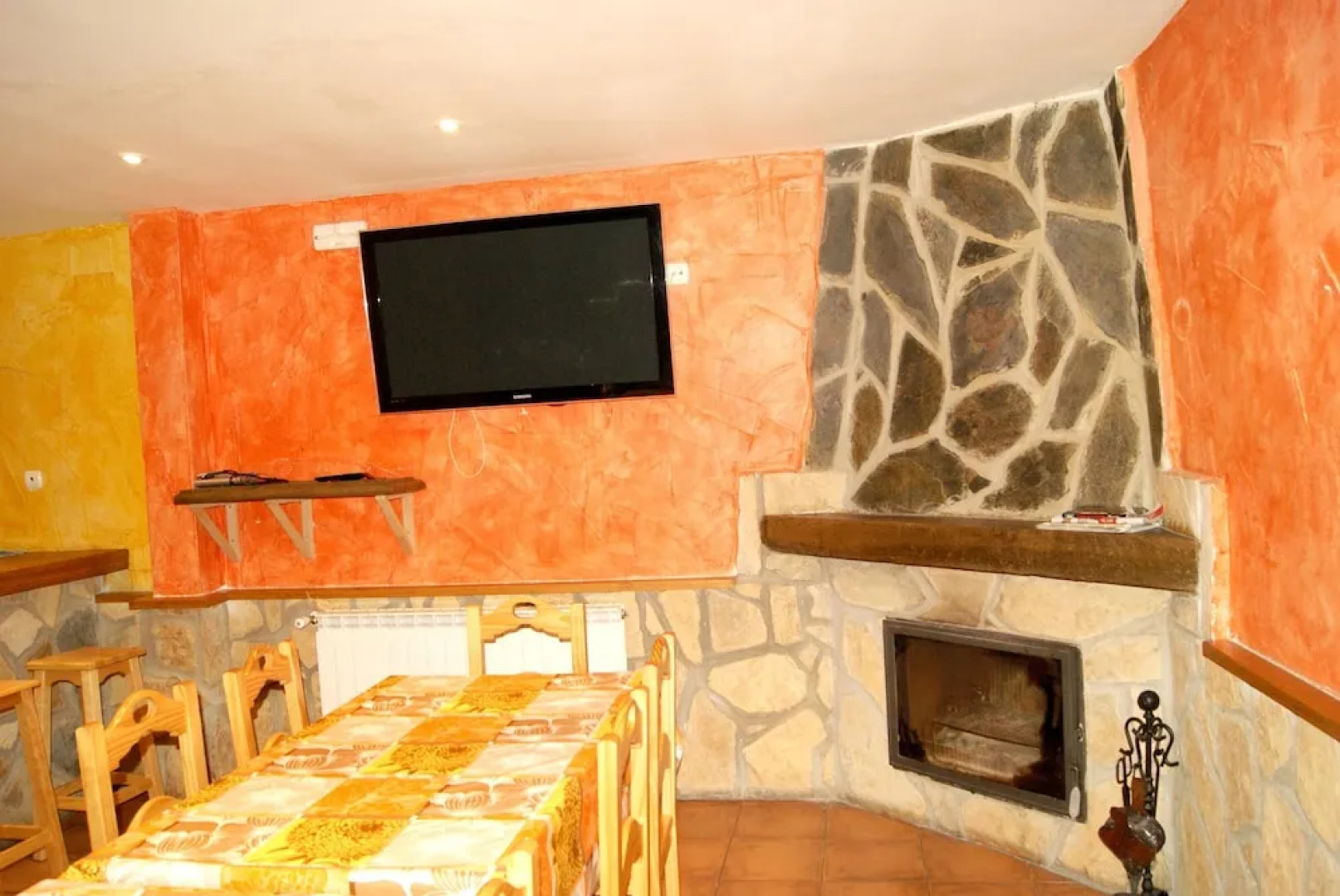 Villa With 6 Bedrooms in Cerezo de Mohernando, With Private Pool, Furnished Terrace and Wifi