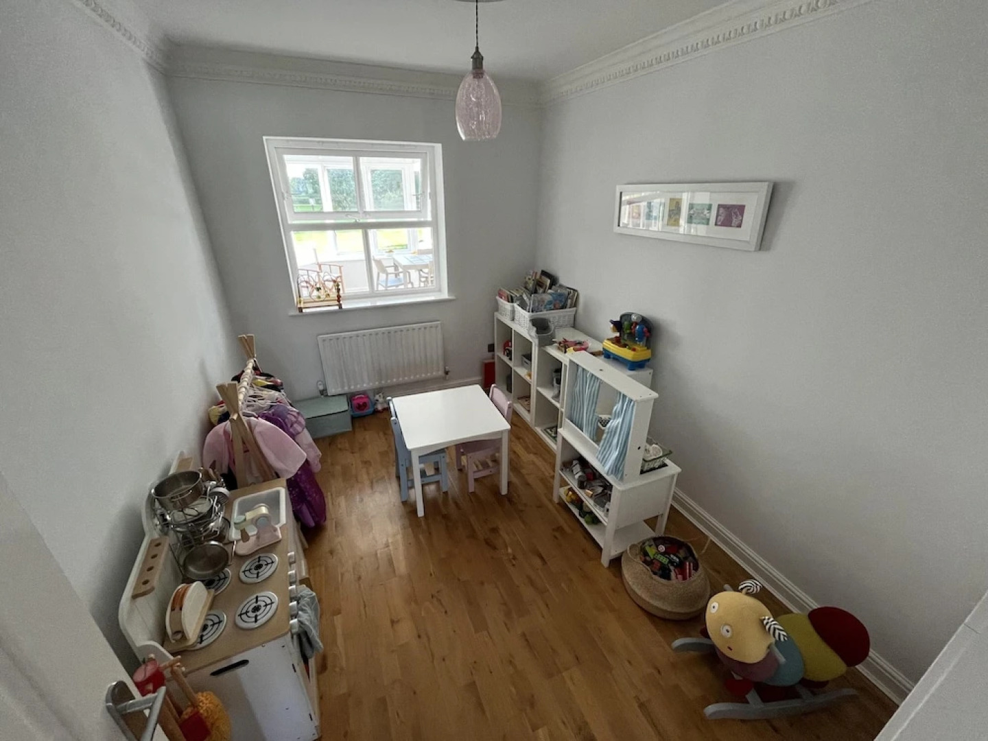 5 Bedroom, 4 Bathroom, Gym, Playroom, Country Home