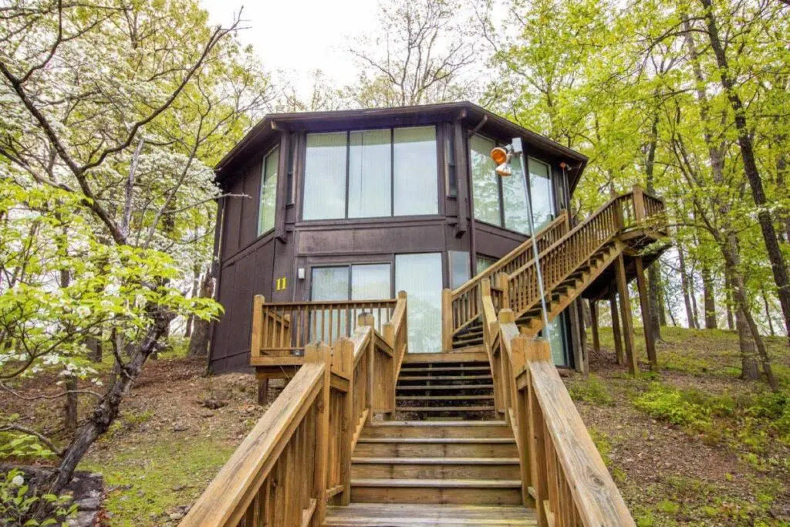 Unit 11-Treetop 2 Bedroom Villa