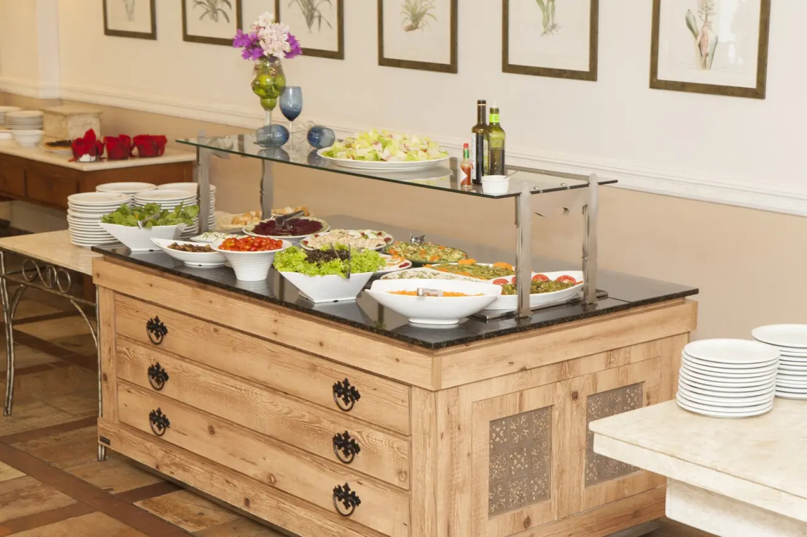 San Raphael Country Hotel