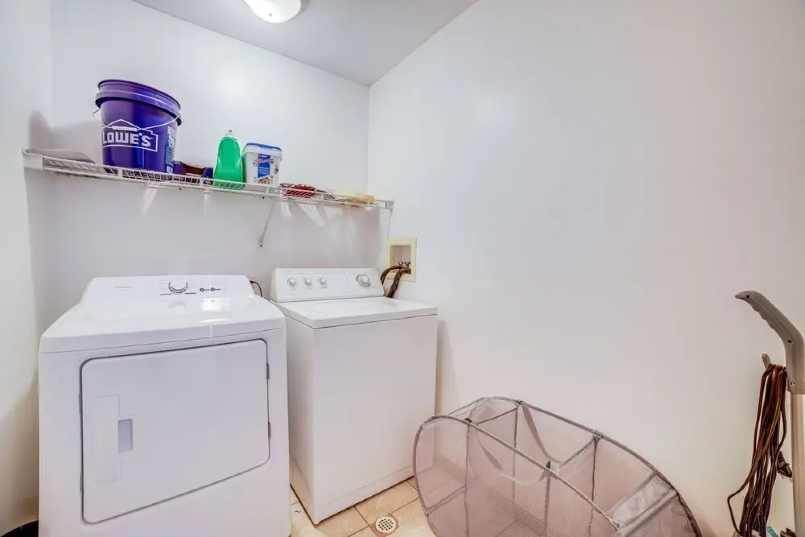 Bourbonnais Townhome ~ 3 Mi to ONU Campus!