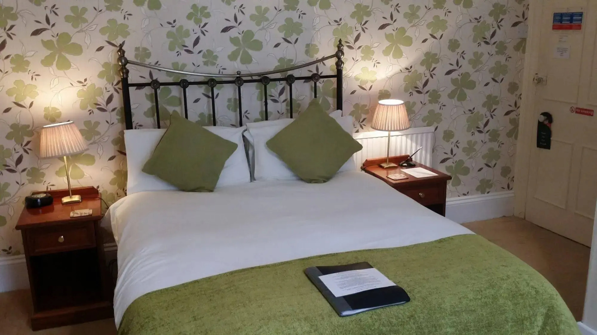 Sea Breeze House Elegant Accommodation