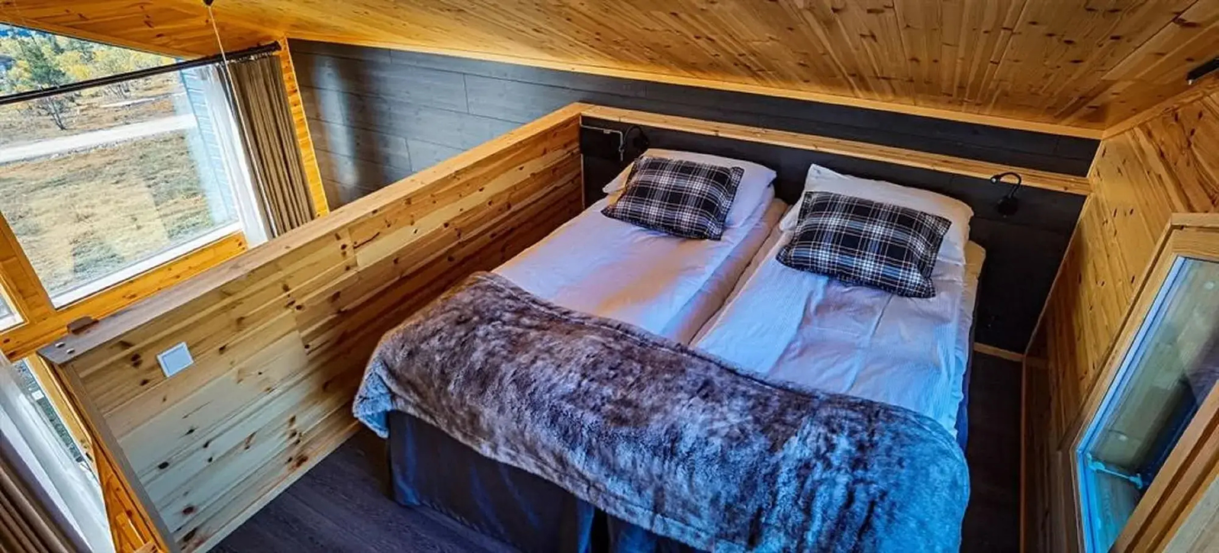 Star Arctic Hotel & Activities