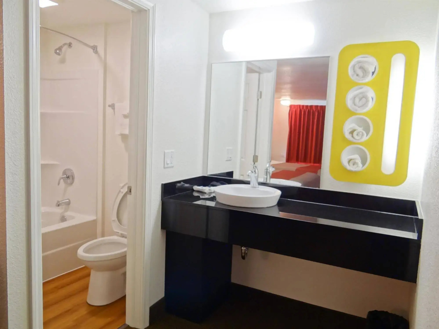 Motel 6 Erie, PA