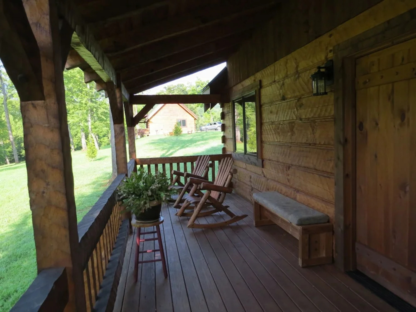 Southern Comfort Lakeside Cabin Resort