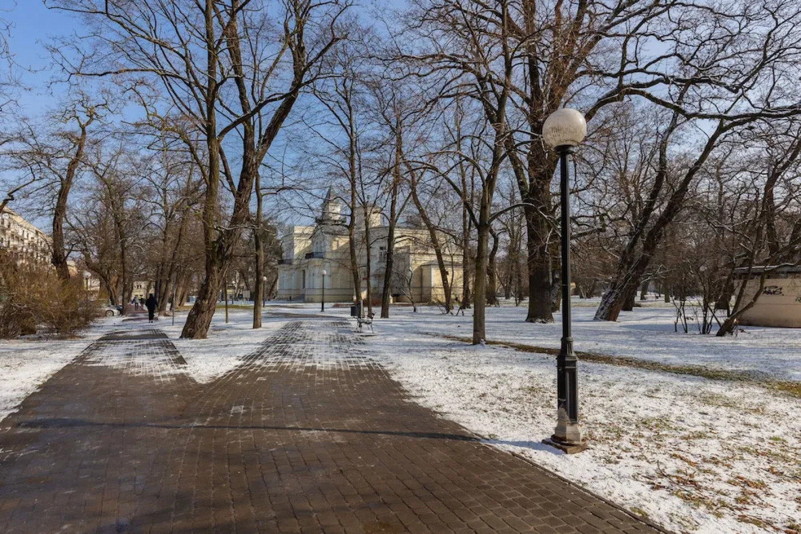 Atmospheric Apartment by Renters