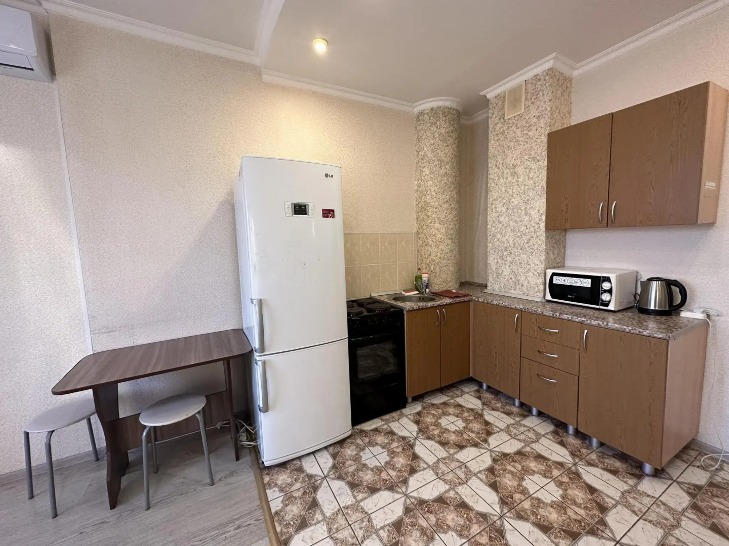 Апартаменты Наш дом на улице 50 лет ВЛКСМ 13 корпус 2