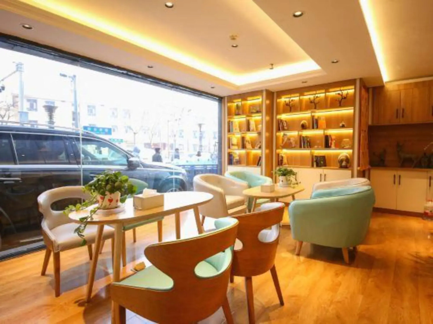 Blossoming Quality Hotel