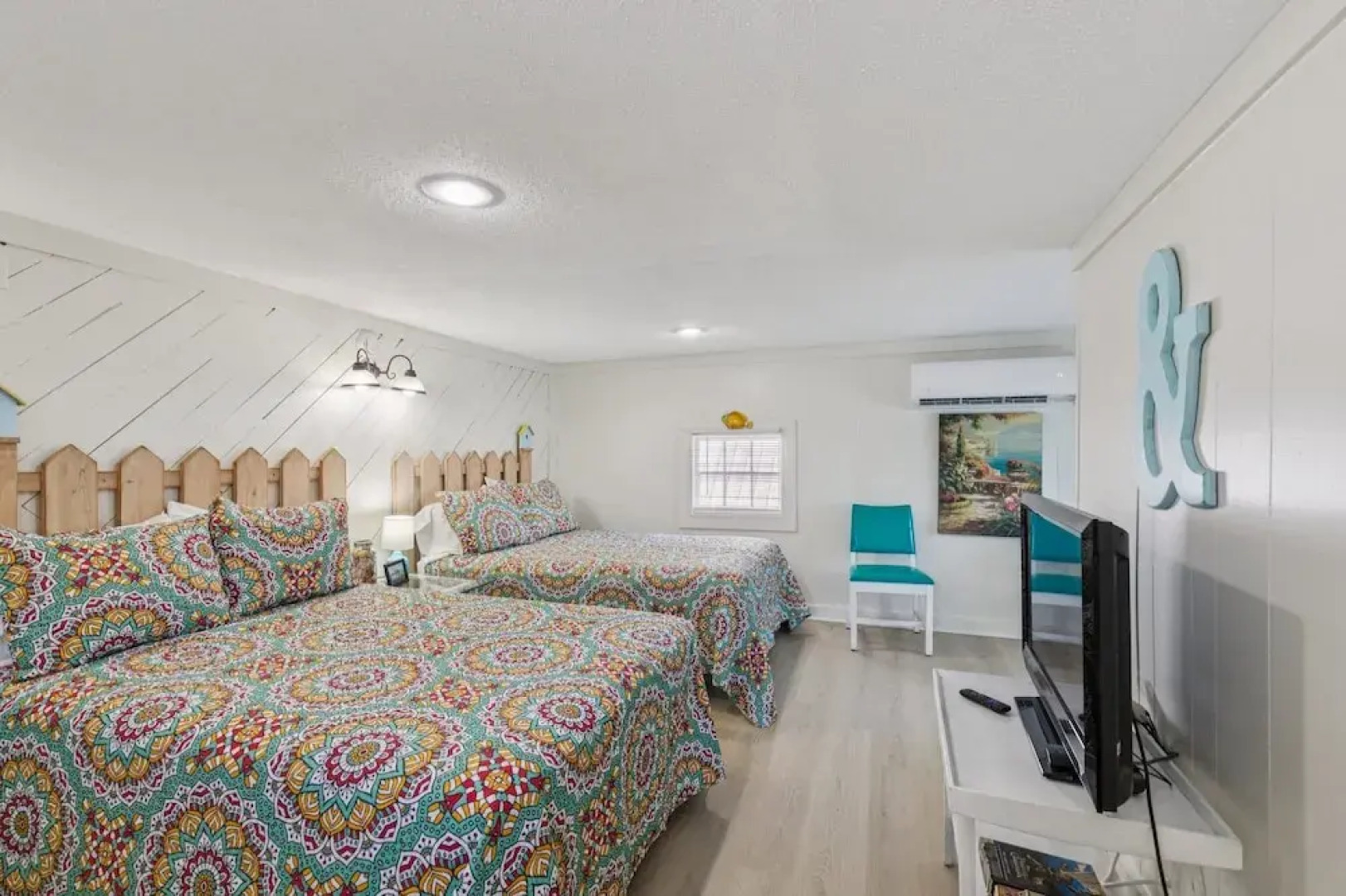 Dave's Last Resort - Poolside Cabin 4 1 Bedroom Hotel Room