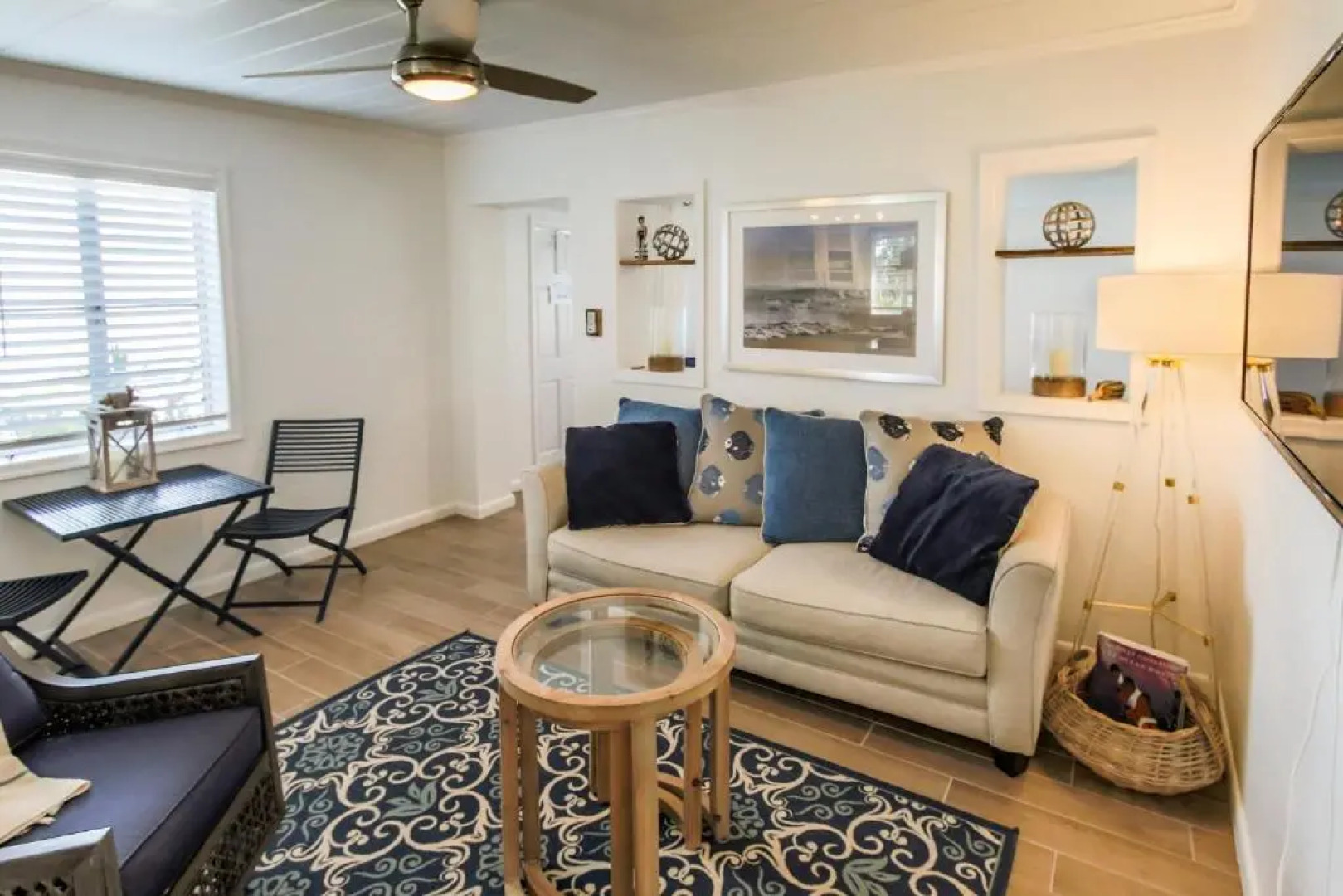 Island View Cottages