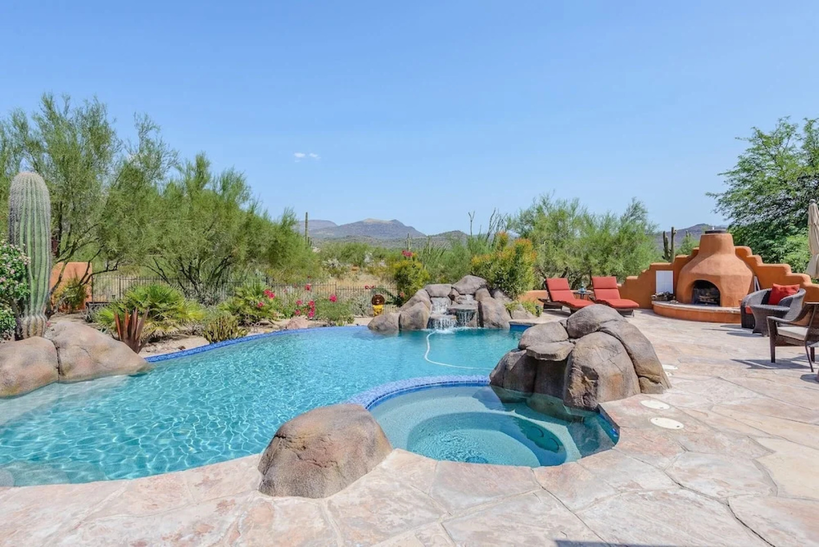 Full Circle Ranch 6 Bedroom Home