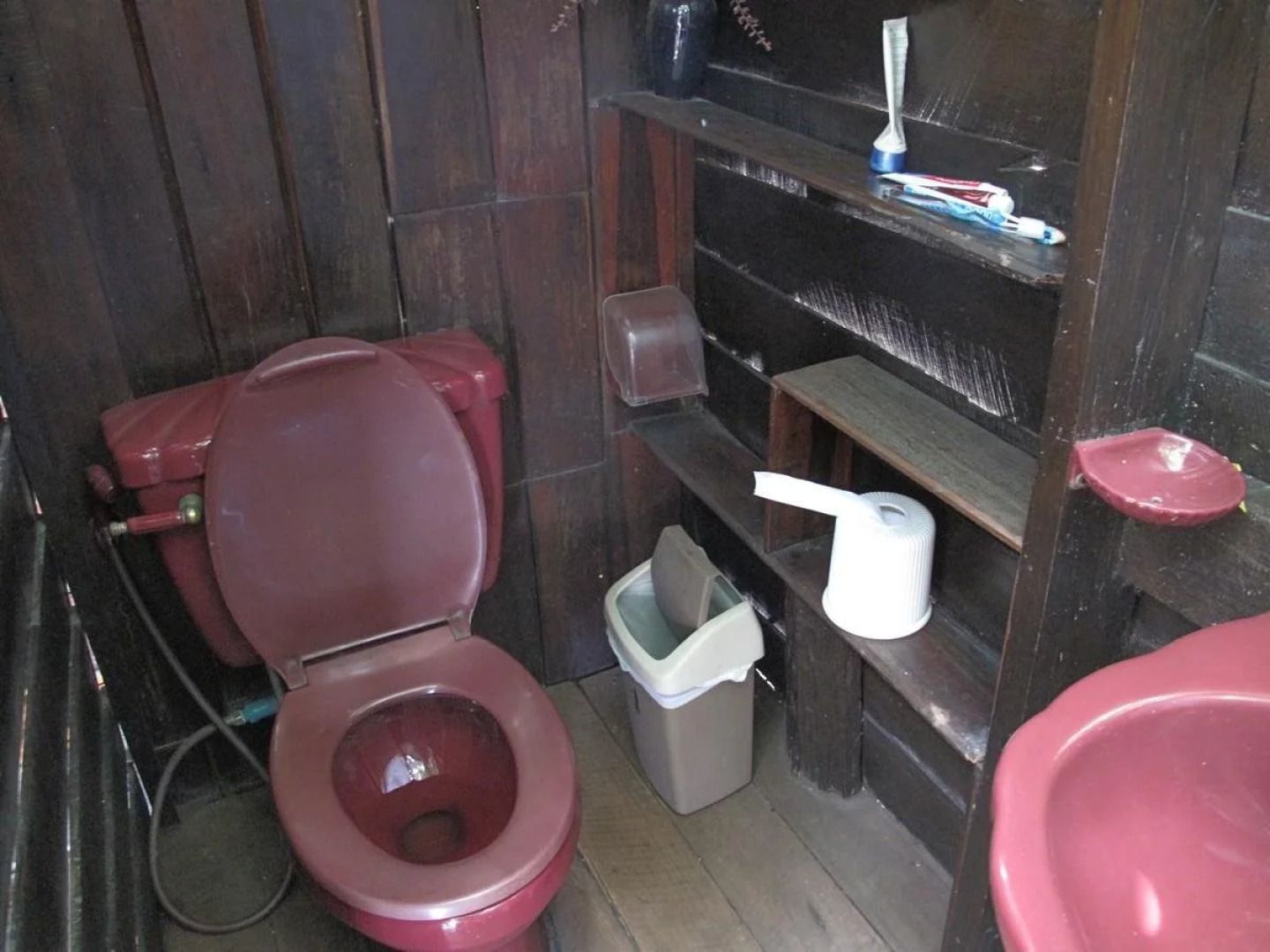 Ayothaya Riverside House