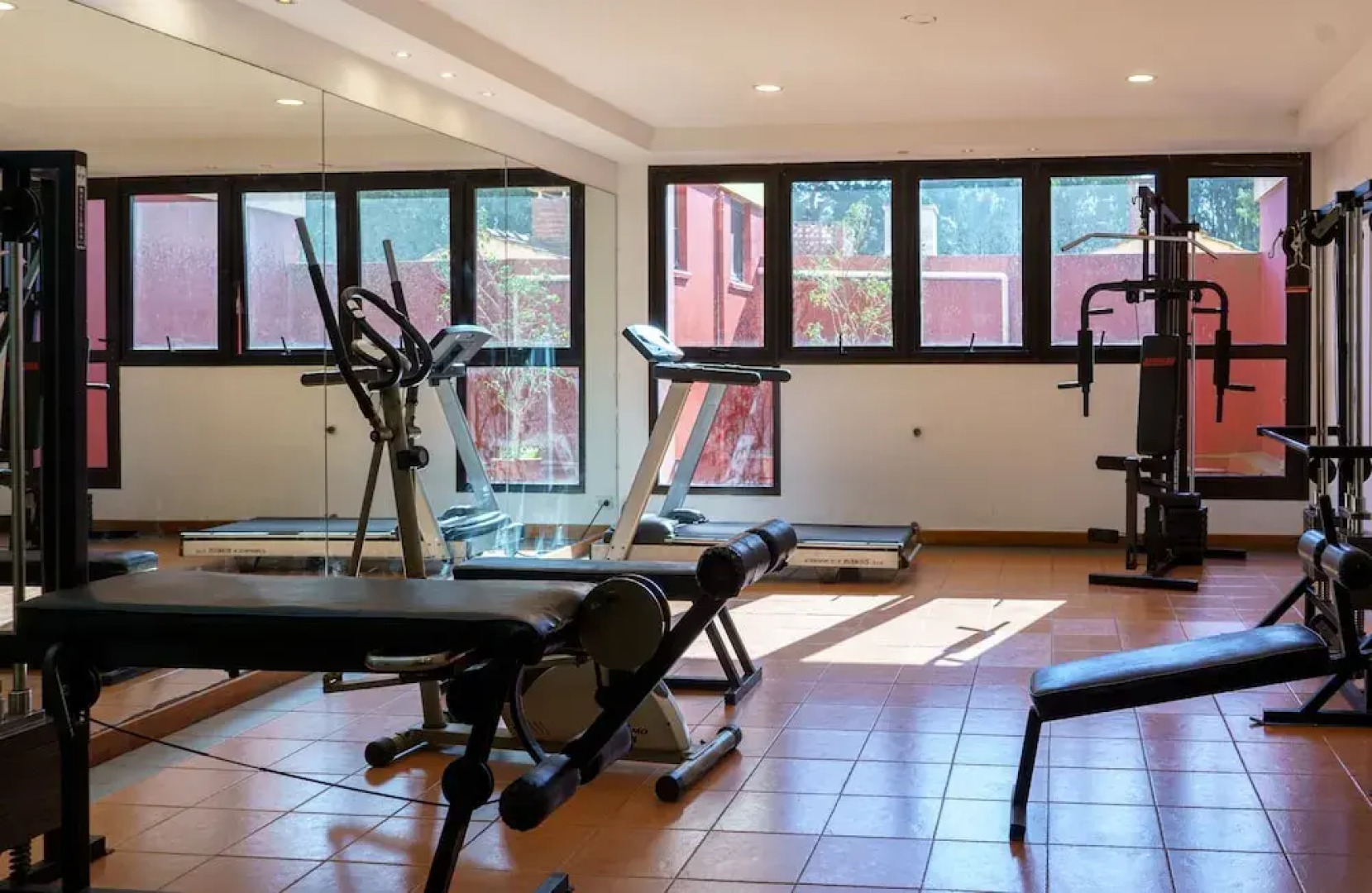 Hostal Del Sol Resort & Spa