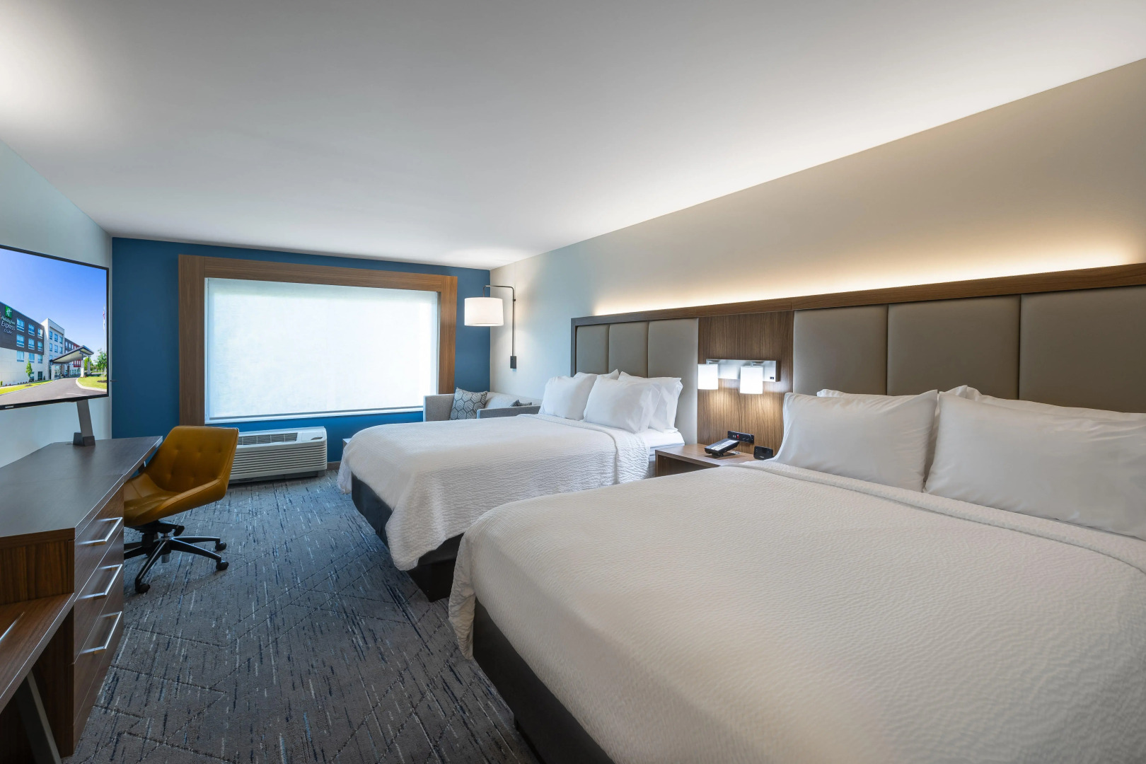 Holiday Inn Express & Suites Greenwood Mall by IHG