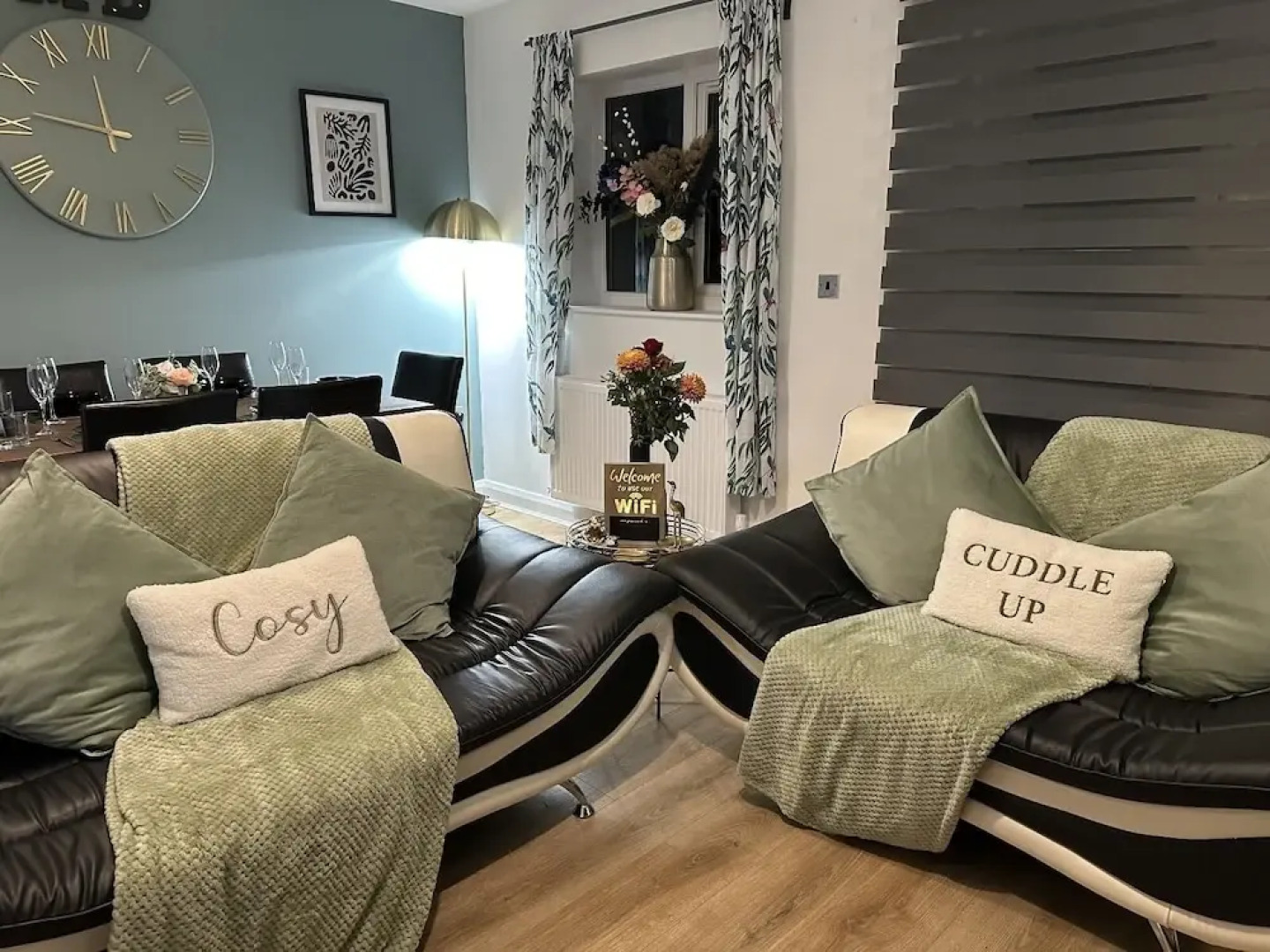 Bramblemead 5 bed House in Manchester Leigh