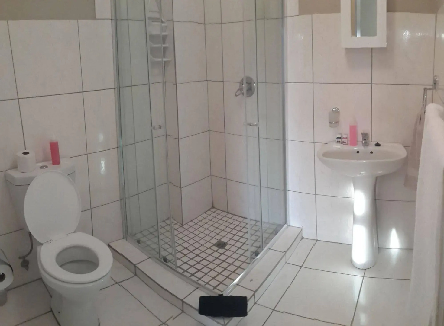 Crystal Rose Lodge & Spa