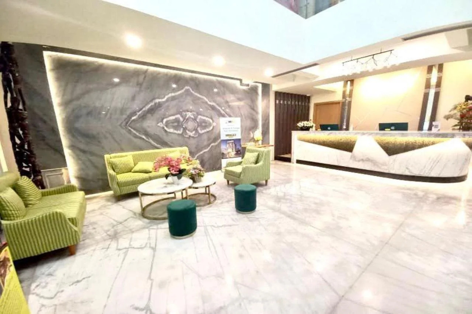 MaxOneHotels.com at Jayapura