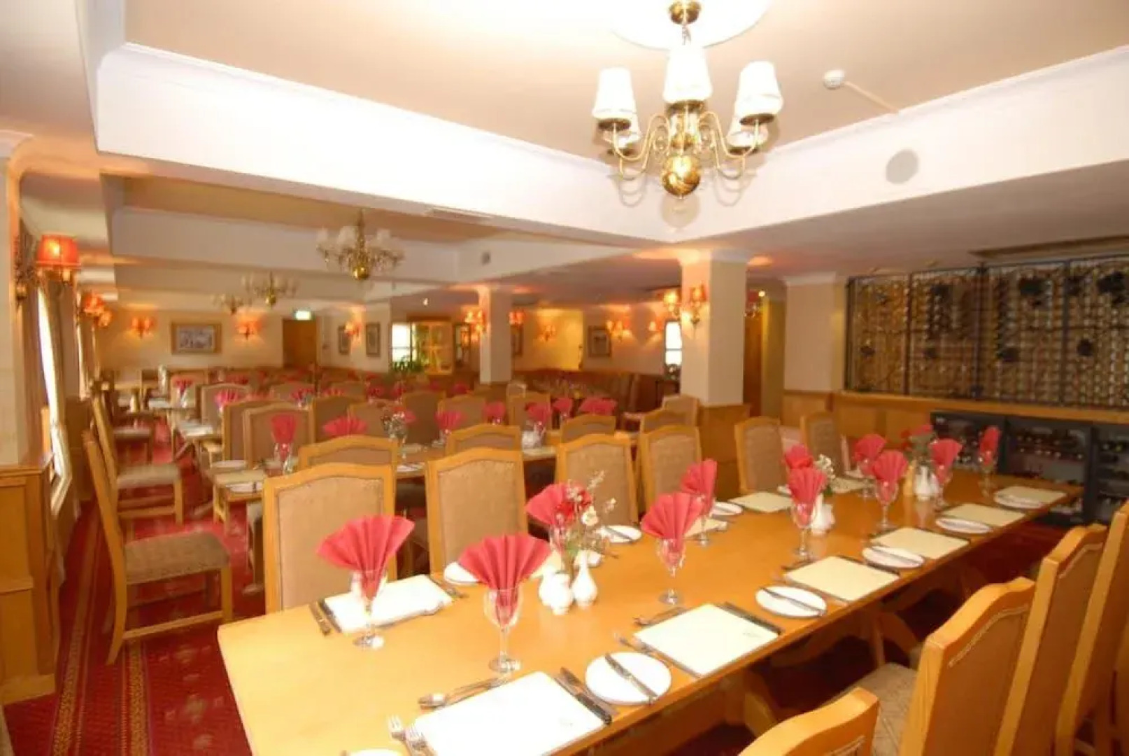 Oaklands Lodge Hotel