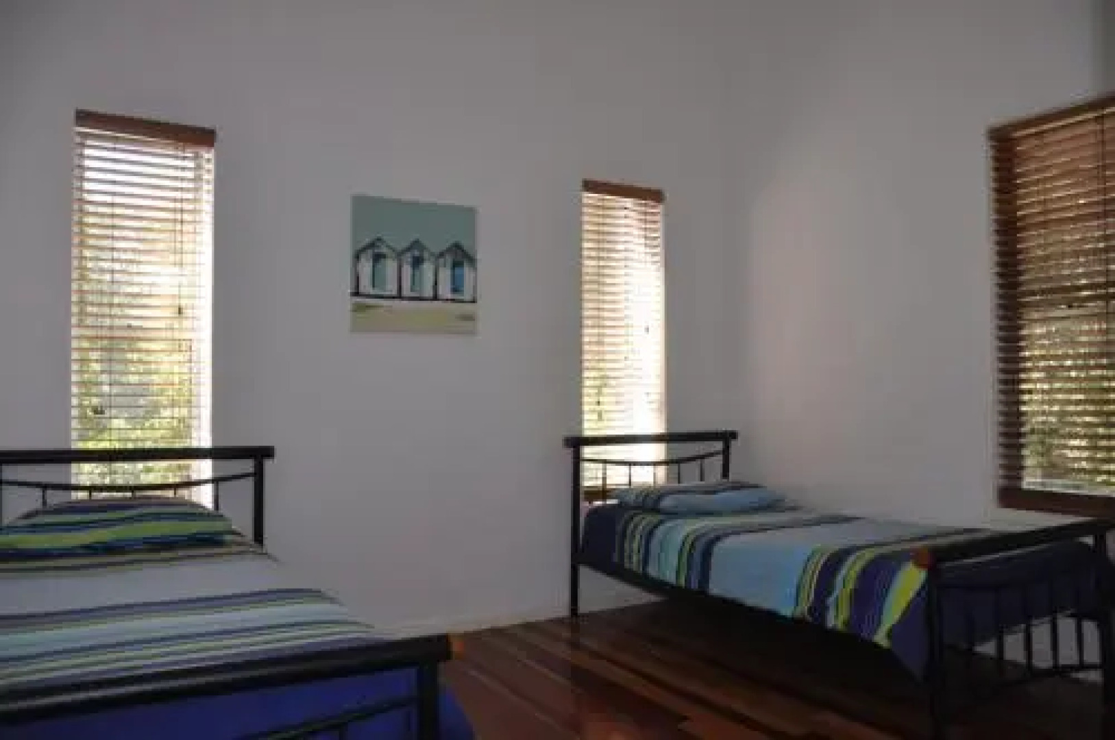 24 Esprit Drive Beach Home With Open Plan Living And Walking Distance To Beach